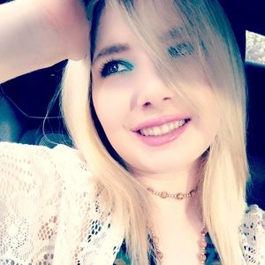 Meet your Posher, Haleu